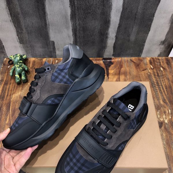 Burberry - Image 2