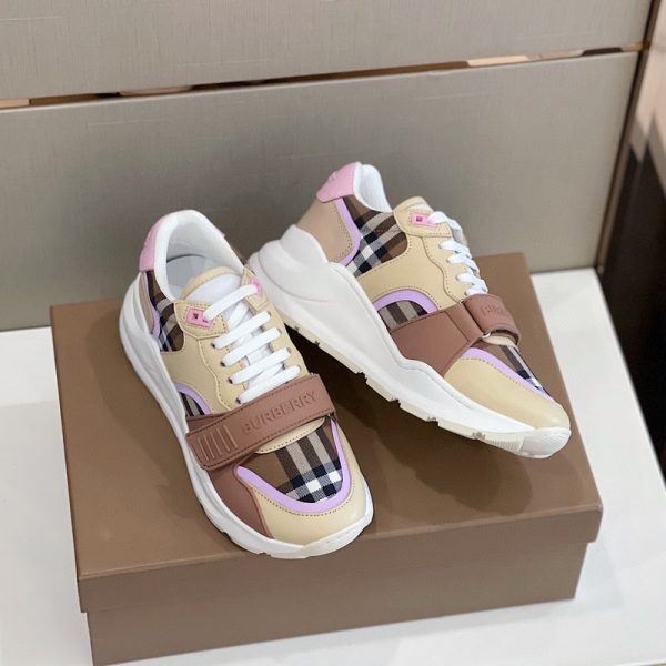 Burberry - Image 2