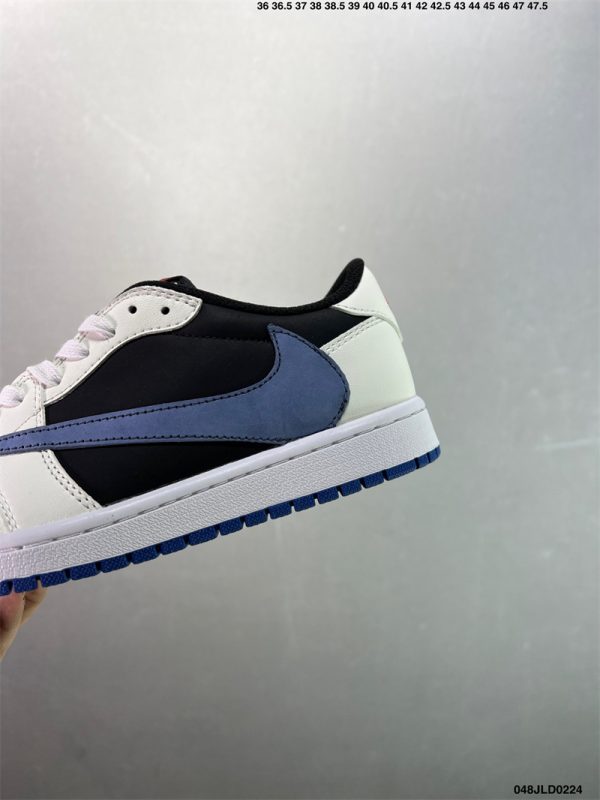 Nike Air Jordan - Image 3