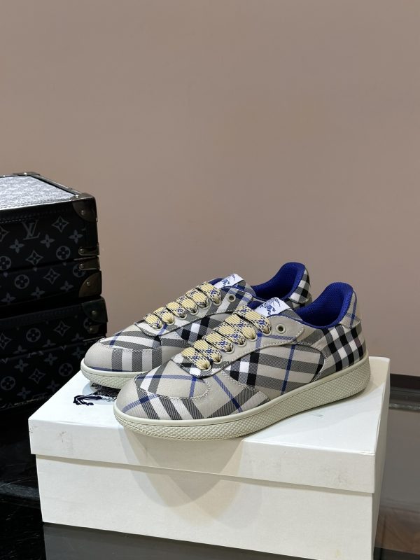 Burberry - Image 2